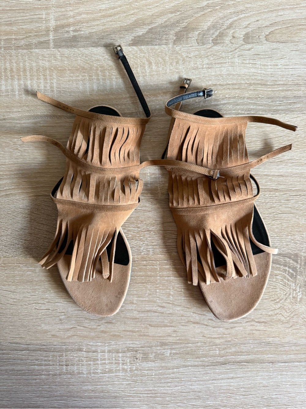 Gucci Becky Fringe suede tan Thong gladiator Sandals Sz 37/7 - Picture 6 of 7